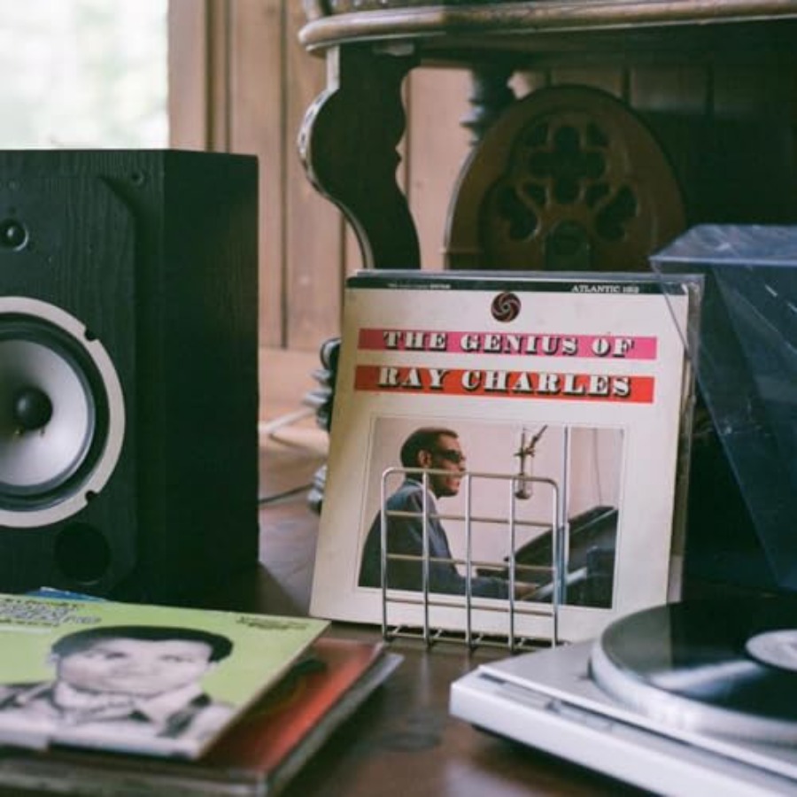 Churvy Record and Book Stand - - огляд і ціна Magazine Holder Rack